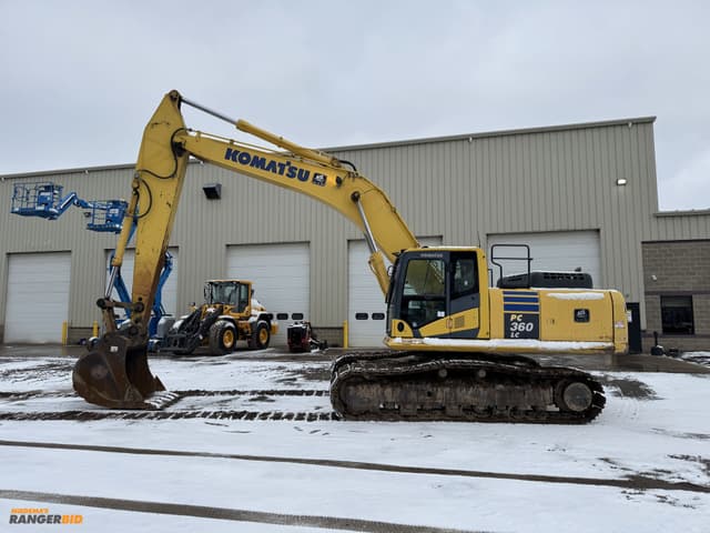 Image of Komatsu PC360LC-10 equipment image 2