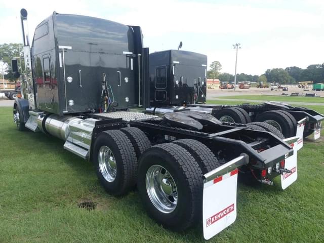Image of Kenworth W900L equipment image 3