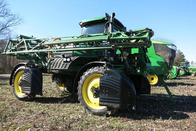 Image of John Deere R4030 equipment image 1