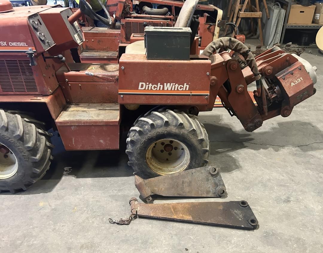 Image of Ditch Witch 350SX Image 1