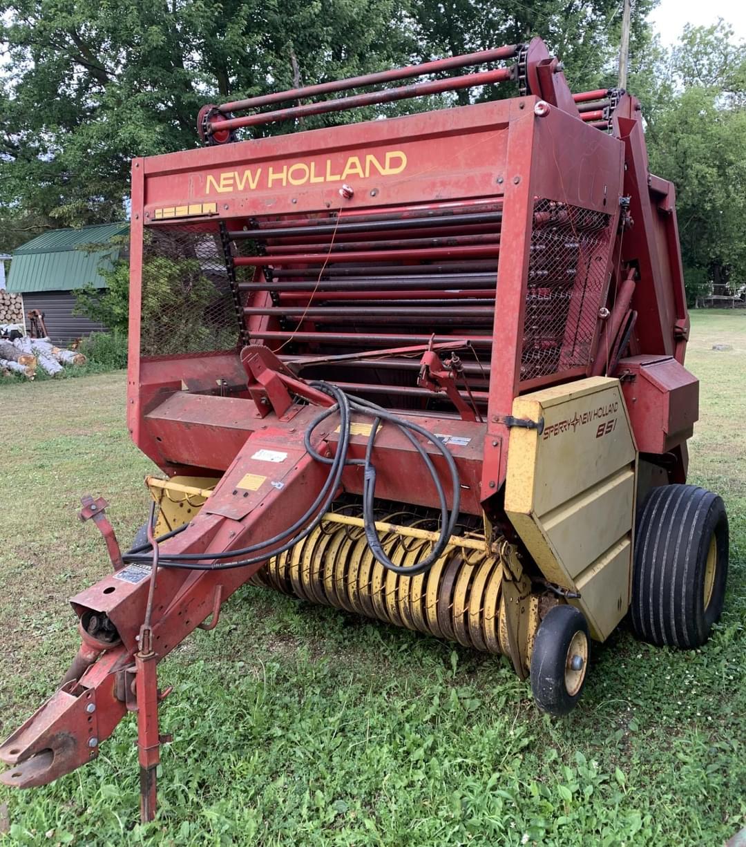 Image of New Holland 851 Primary image