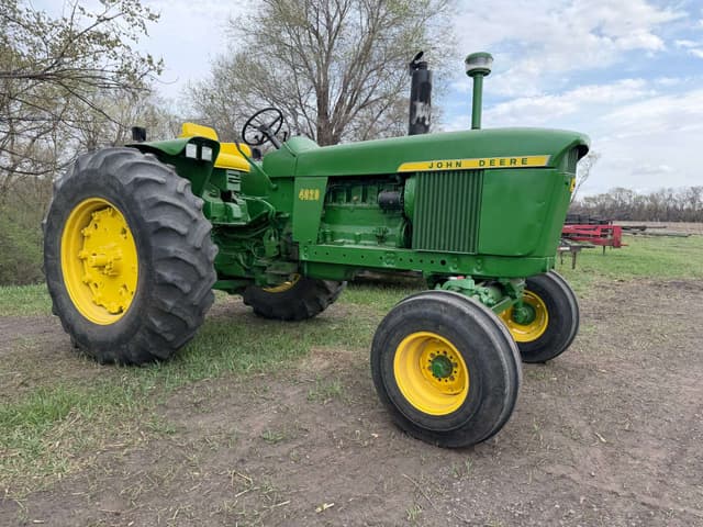 Image of John Deere 4020 equipment image 4