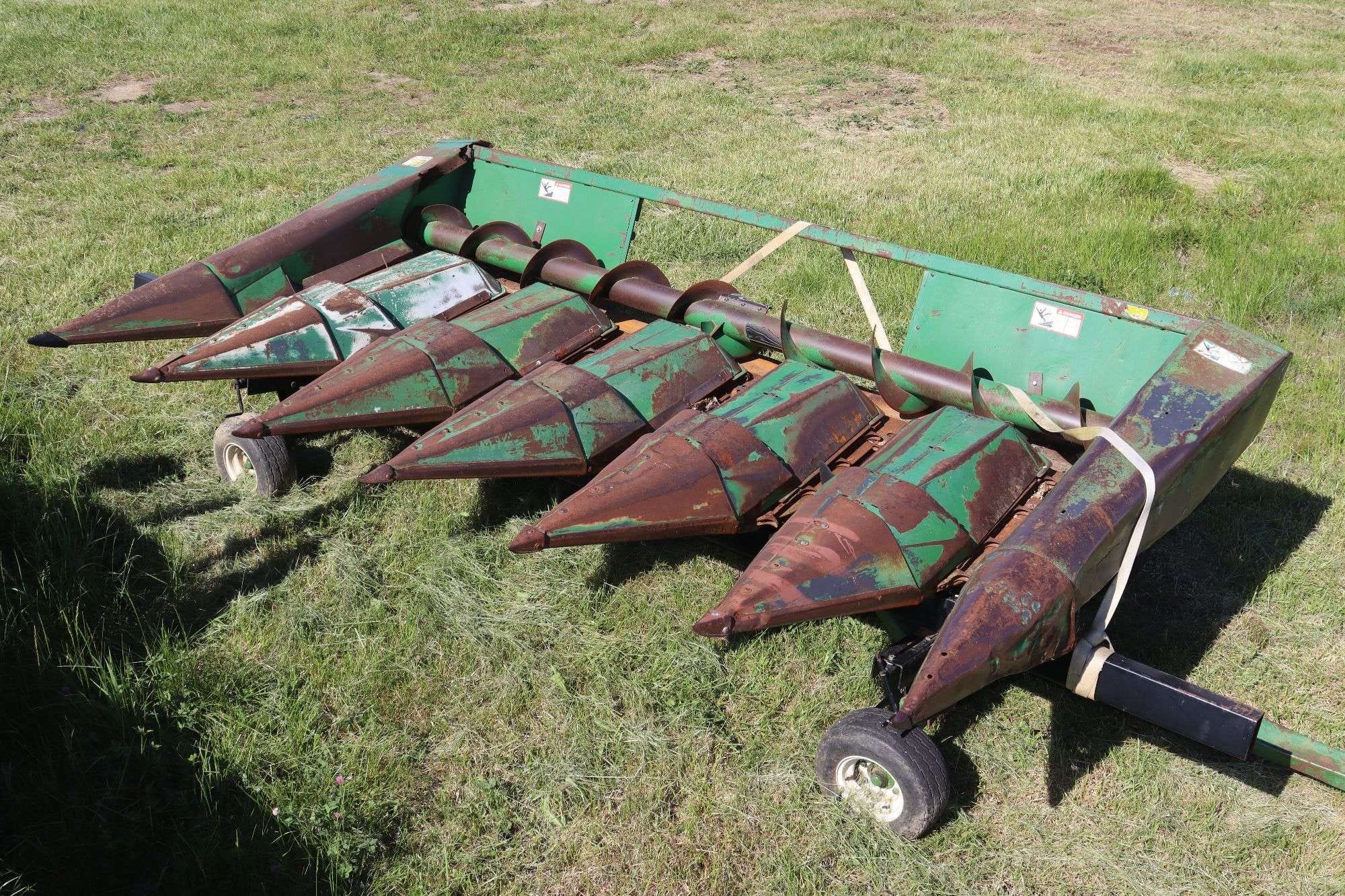 John Deere 643 Equipment Image0