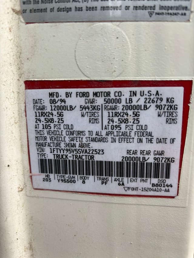 Image of Ford L9000 equipment image 4