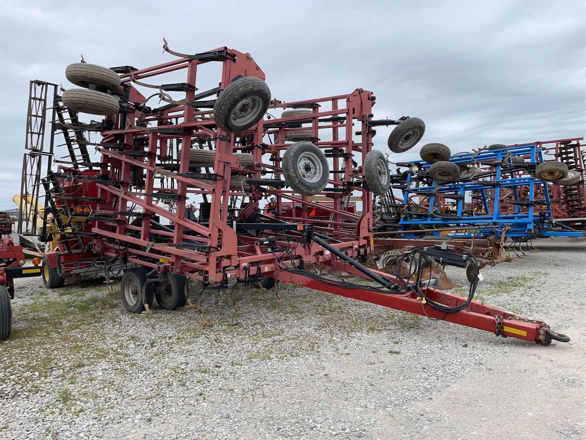 Case IH Tigermate 200 Equipment Image0