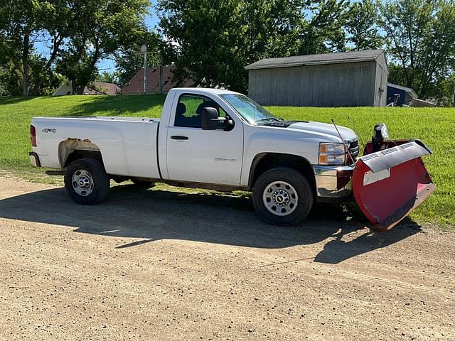 Image of Chevrolet 2500HD equipment image 1