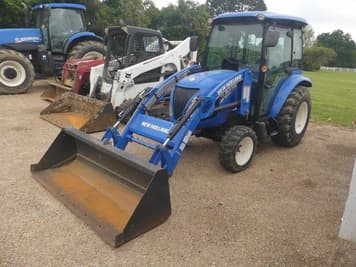 Main image New Holland Boomer 37