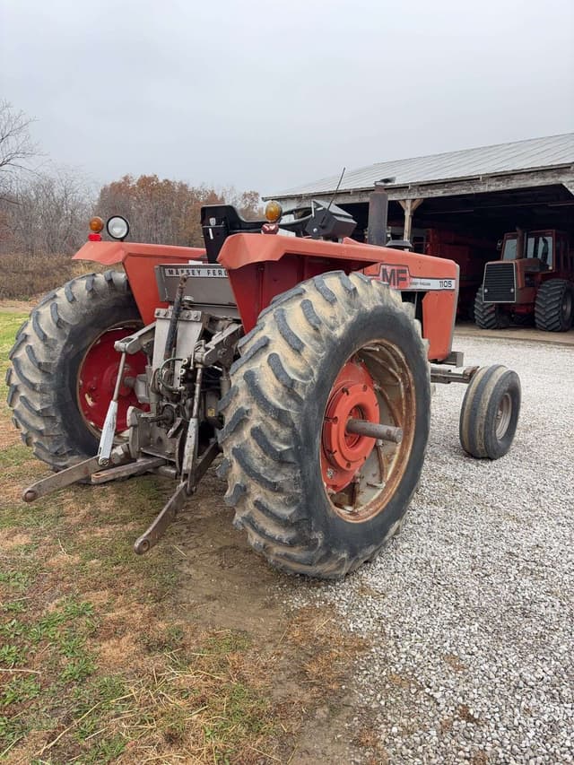 Image of Massey Ferguson 1105 equipment image 4