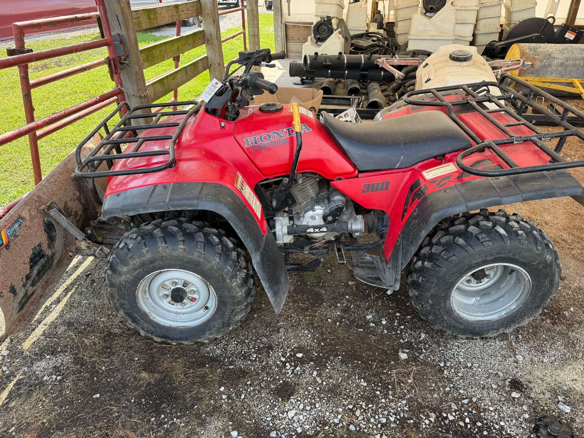 1999 Honda Fourtrax 300 Equipment Image0