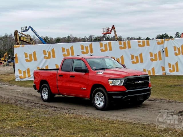 Image of Dodge Ram 1500 equipment image 3