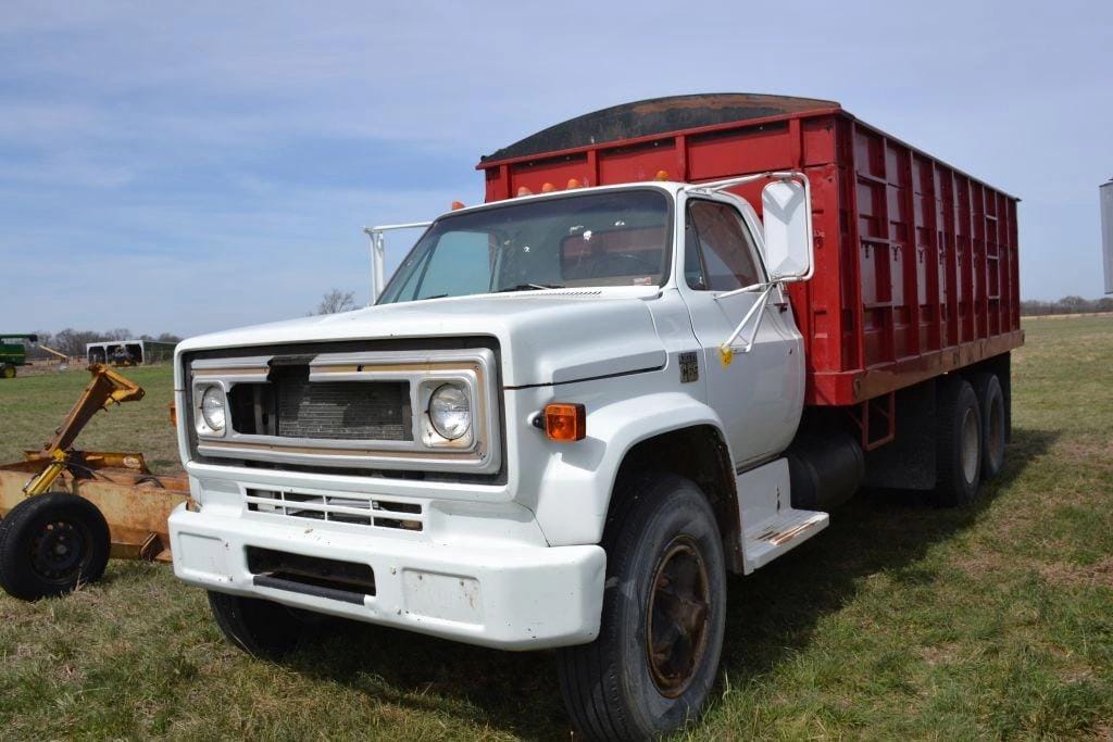 1973 Chevrolet C65 Equipment Image0