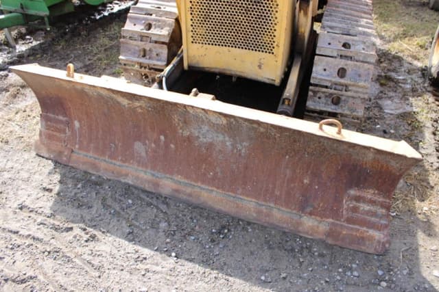 Image of International Harvester 500 equipment image 3