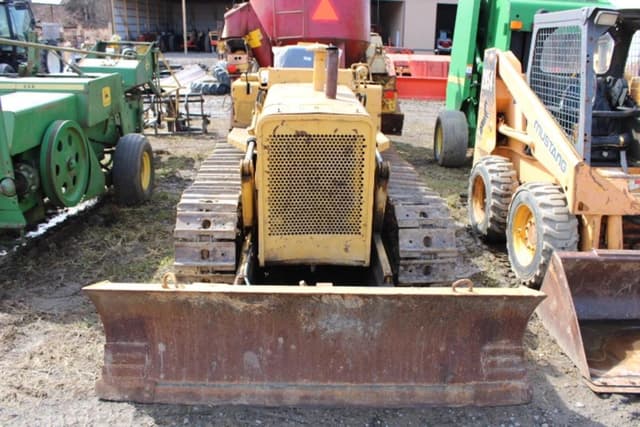 Image of International Harvester 500 equipment image 1