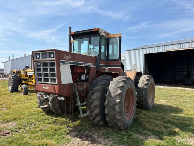 Image of International Harvester 4386 equipment image 2