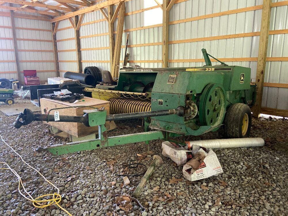 Main image John Deere 338