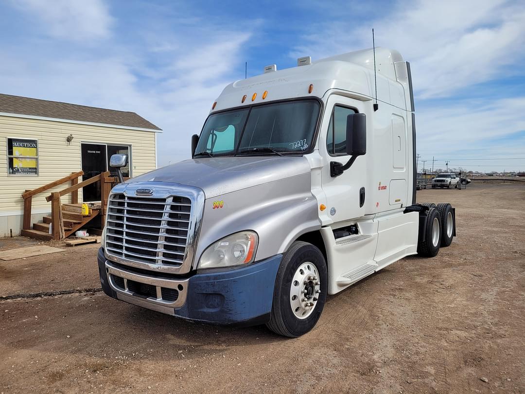 Image of Freightliner Cascadia 125 Primary image