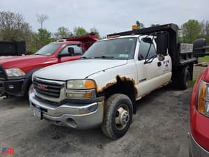 2004 GMC 3500 Image