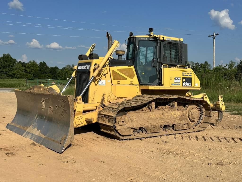 Komatsu D65WX Equipment Image0
