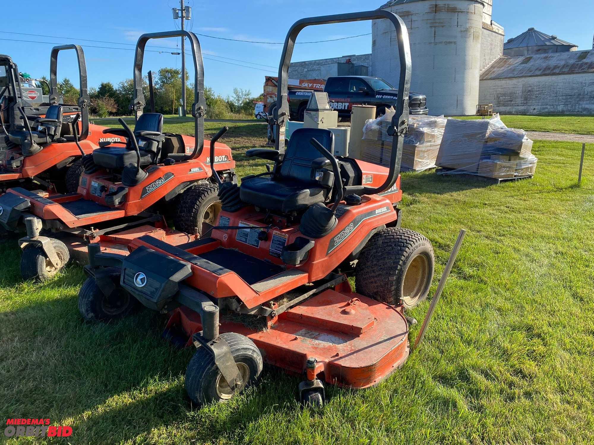 Main image Kubota ZD28