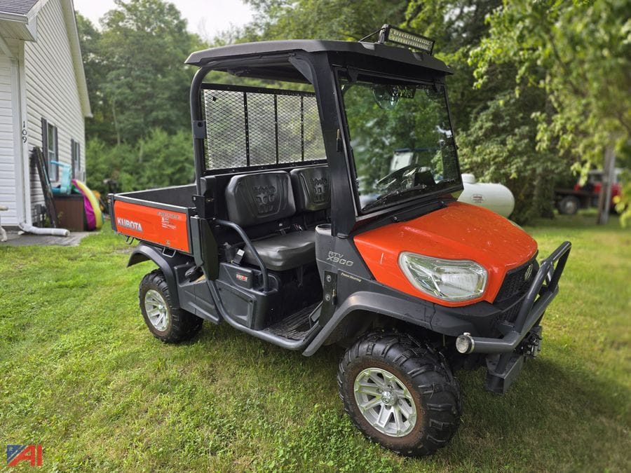 Kubota RTV-X900 Equipment Image0