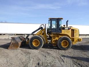 2010 Caterpillar 930H Equipment Image0