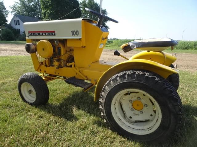 Image of Cub Cadet 100 equipment image 2