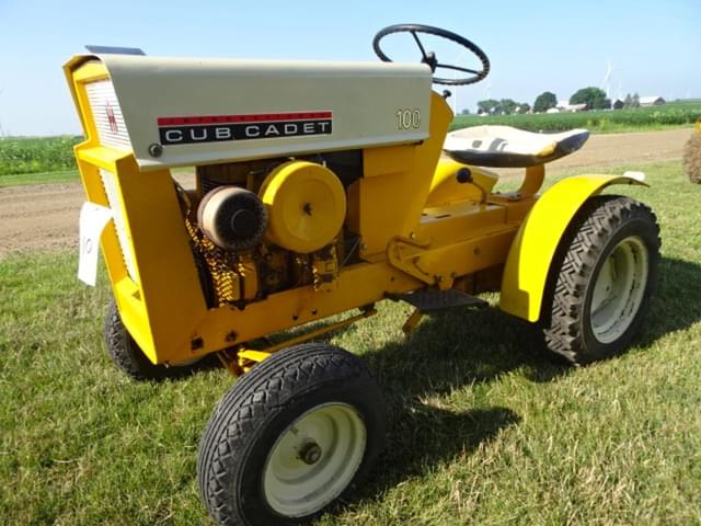 Image of Cub Cadet 100 equipment image 1