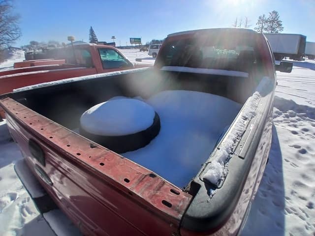 Image of Ford F-150 equipment image 4