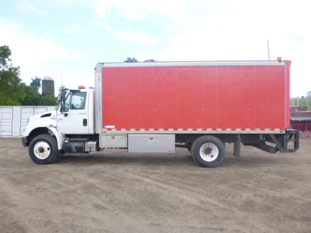 Main image International 4300