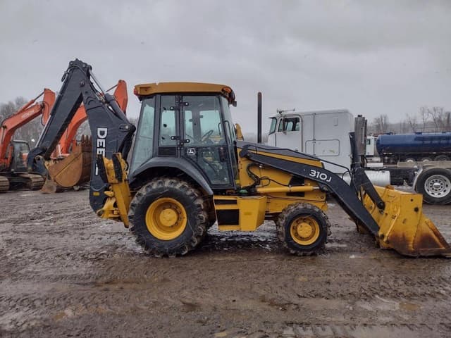 Image of John Deere 310J equipment image 2