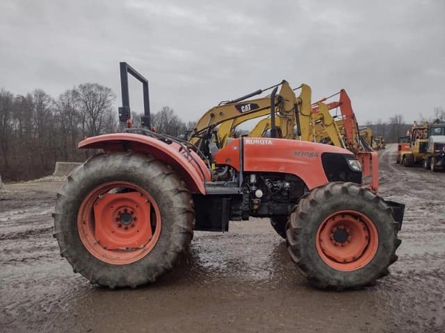 Image of Kubota M108S equipment image 2