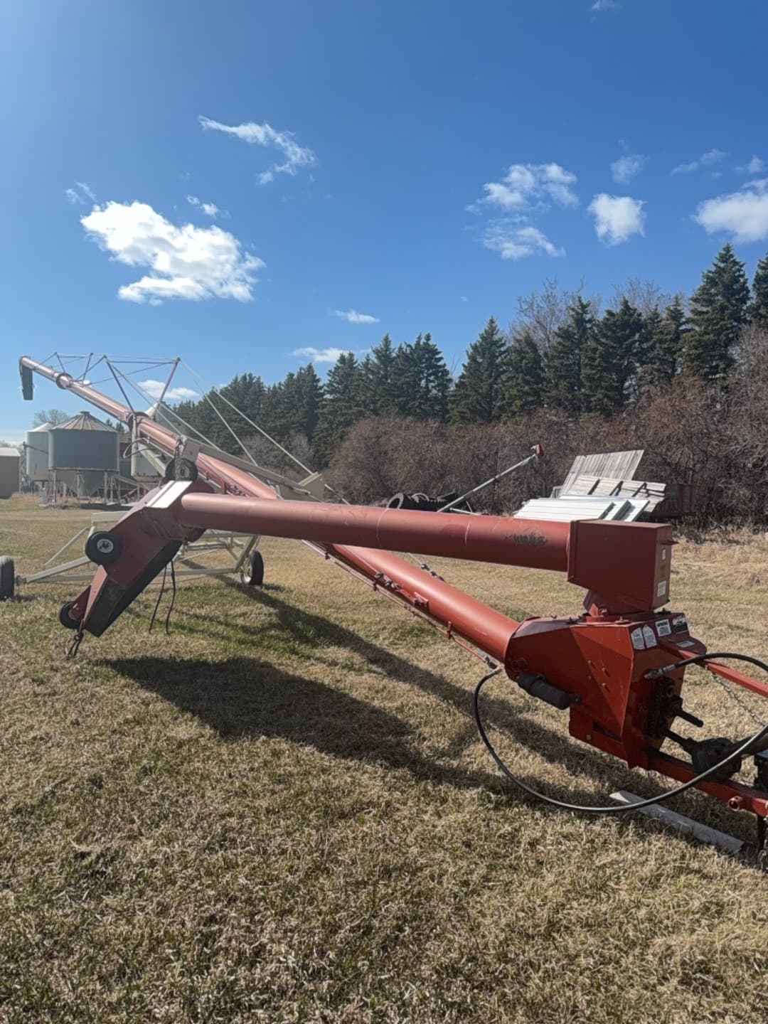 Image of Farm King 1070 Primary image