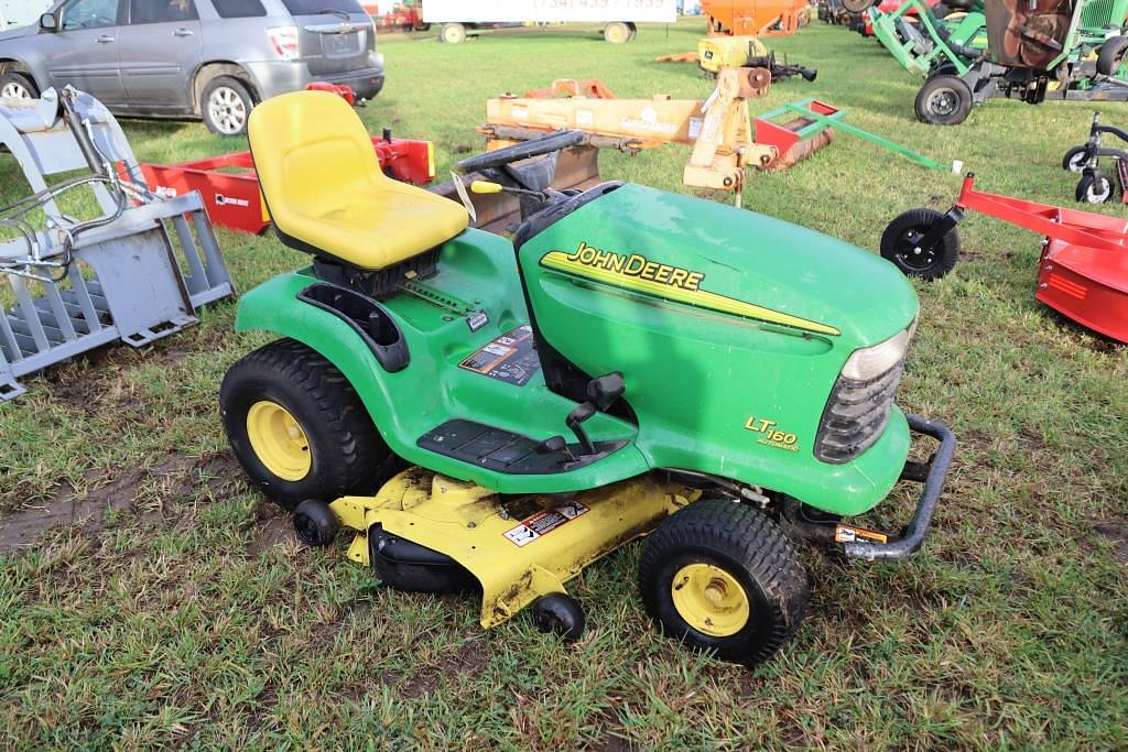 Image of John Deere LT160 Image 1