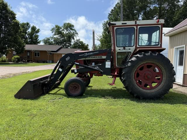 Image of International Harvester 656 equipment image 1