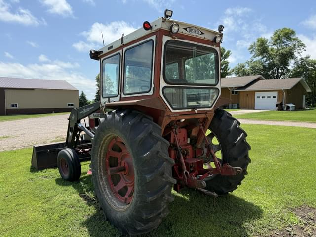 Image of International Harvester 656 equipment image 3