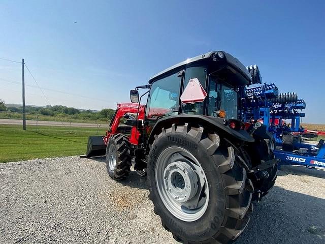 Image of Massey Ferguson 4710 equipment image 3