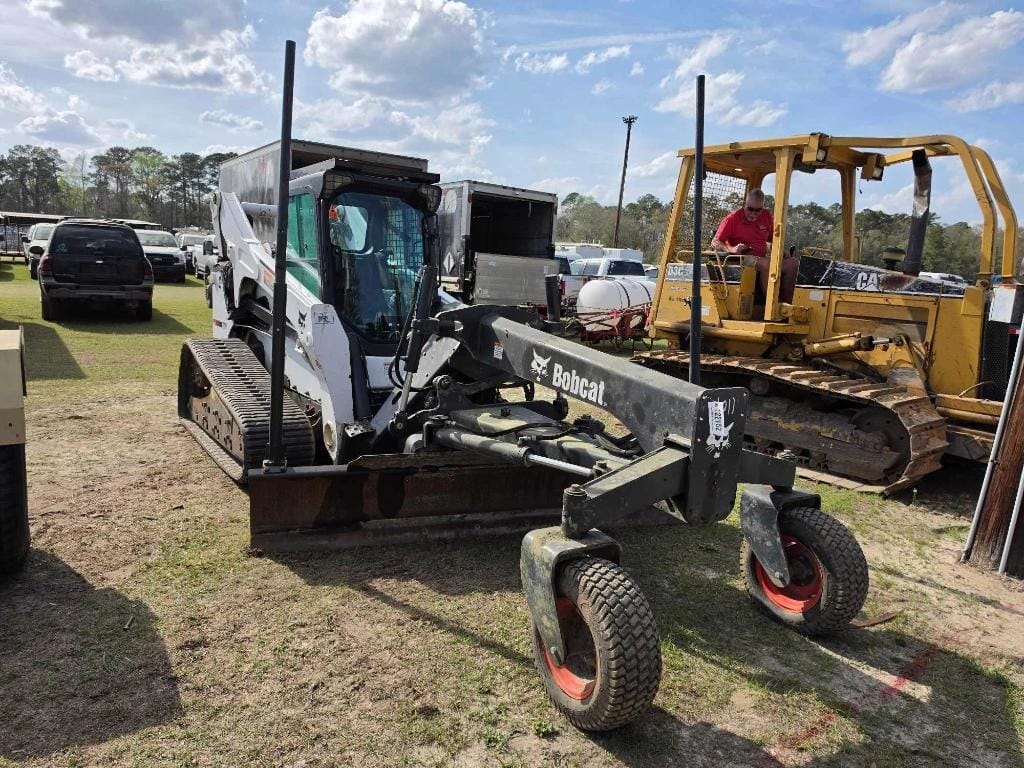 2016 Bobcat T870 Equipment Image0