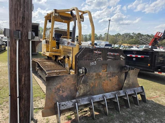 Image of Caterpillar D3C LGP equipment image 3