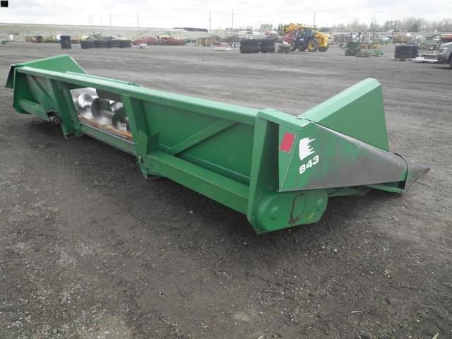 Image of John Deere 843 equipment image 3