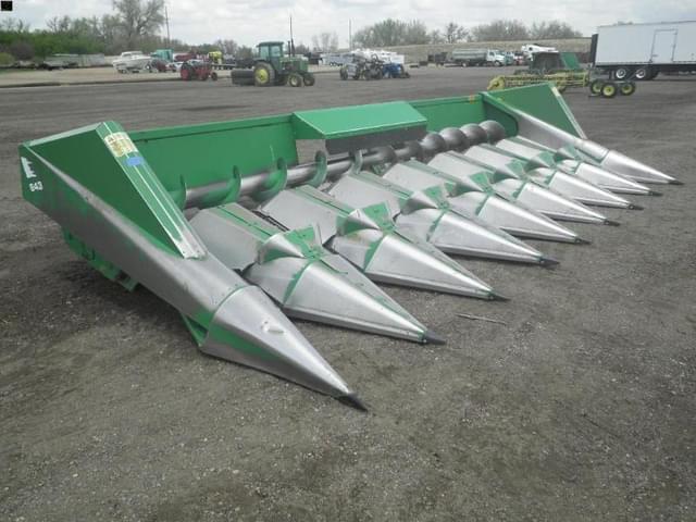 Image of John Deere 843 equipment image 1
