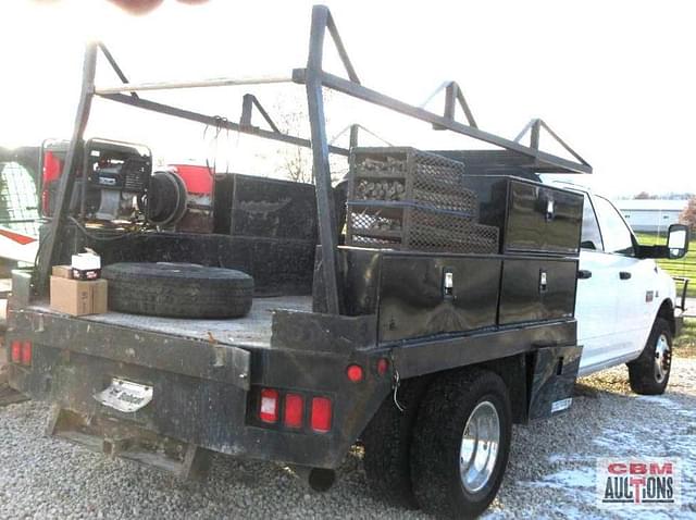 Image of Dodge Ram 3500 equipment image 3