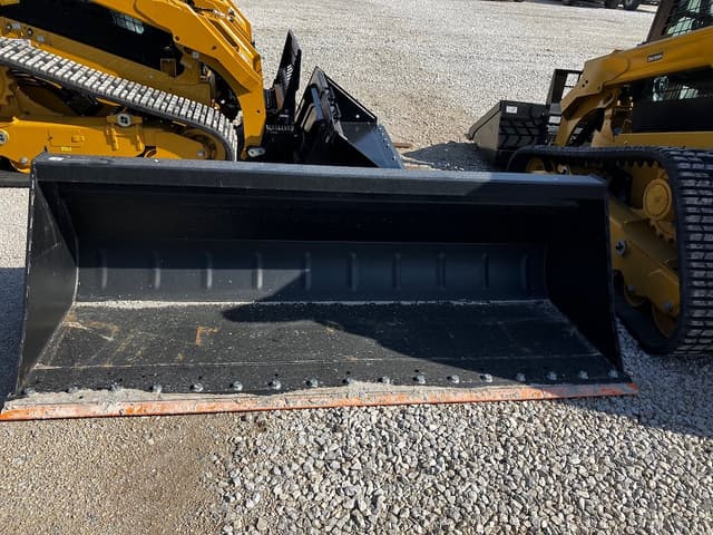 Image of Quicke 102" Euro HD Bucket equipment image 3