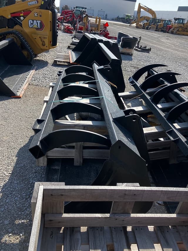 Image of Quicke 102" Euro Maxi Grapple equipment image 3