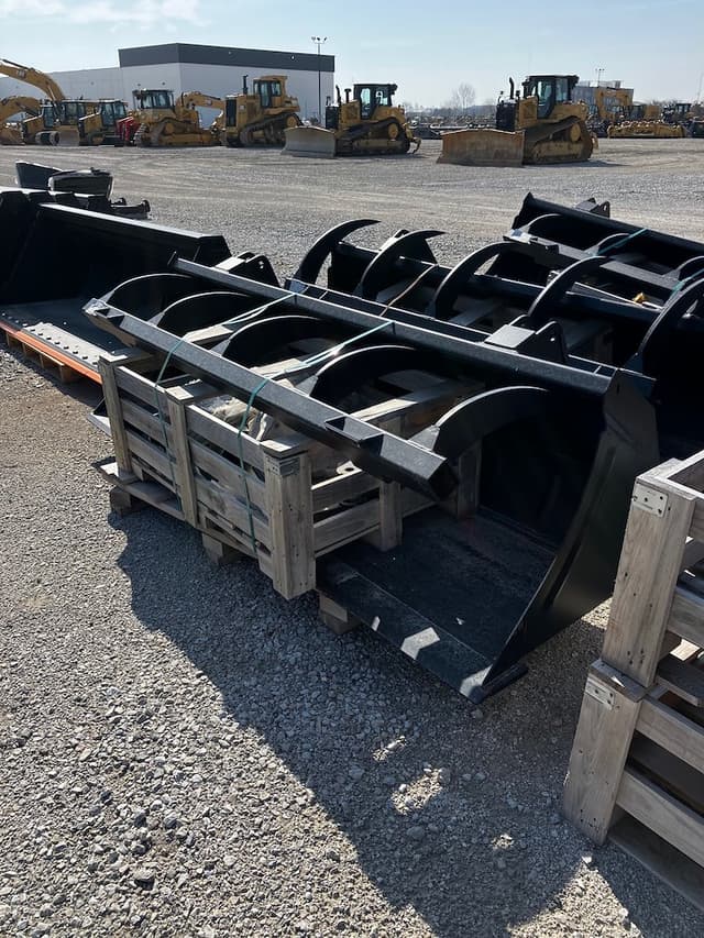 Image of Quicke 102" Euro Maxi Grapple equipment image 4