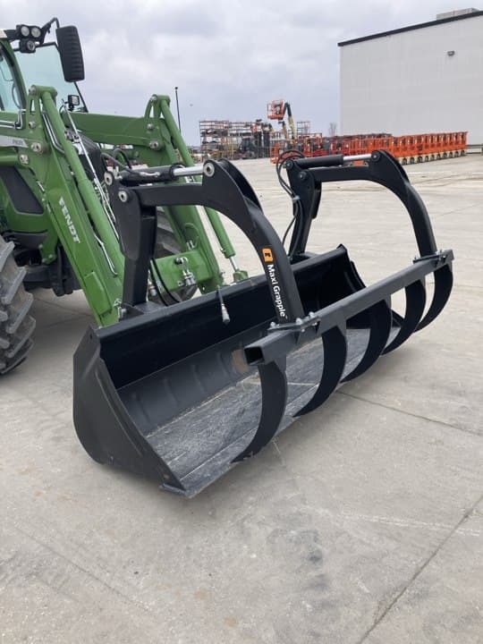 Image of Quicke 102" Euro Maxi Grapple Image 1