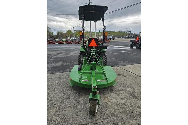 Image of John Deere 1023E equipment image 4