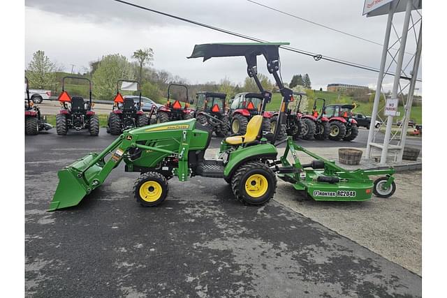 Image of John Deere 1023E equipment image 1