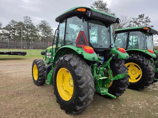 Image of John Deere 5100E equipment image 2