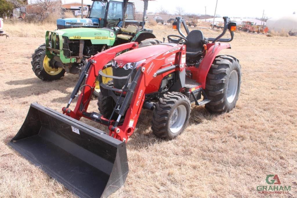 2019 Massey Ferguson 1735M Equipment Image0