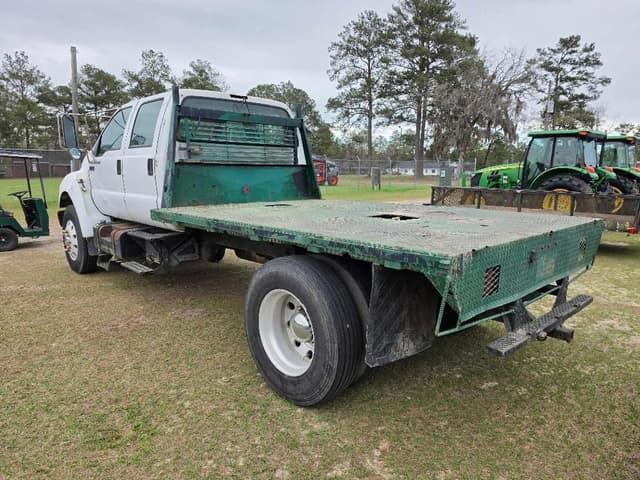 Image of Ford F-750 equipment image 2